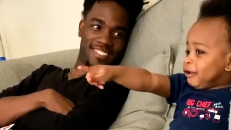dad and baby chat