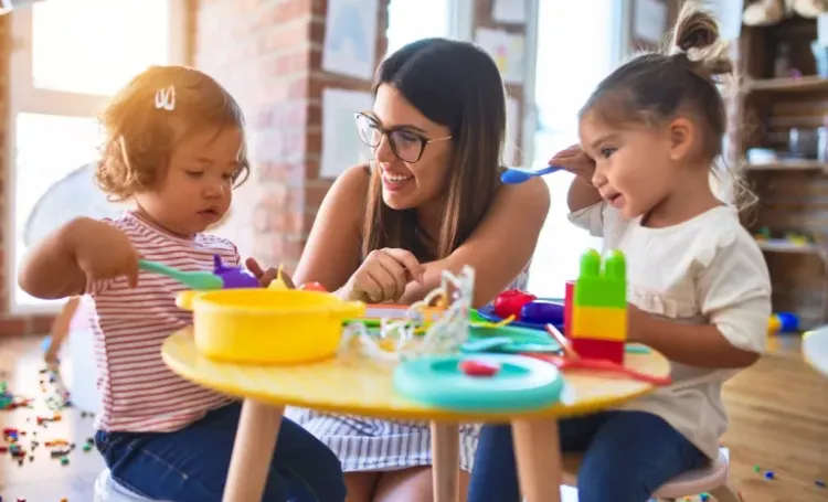 Behaviour Strategies for Children in the EYs With Delayed Language/Learning (For All)
