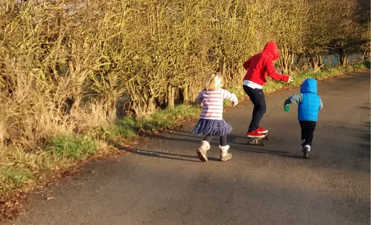 How to support your families with reducing screen time